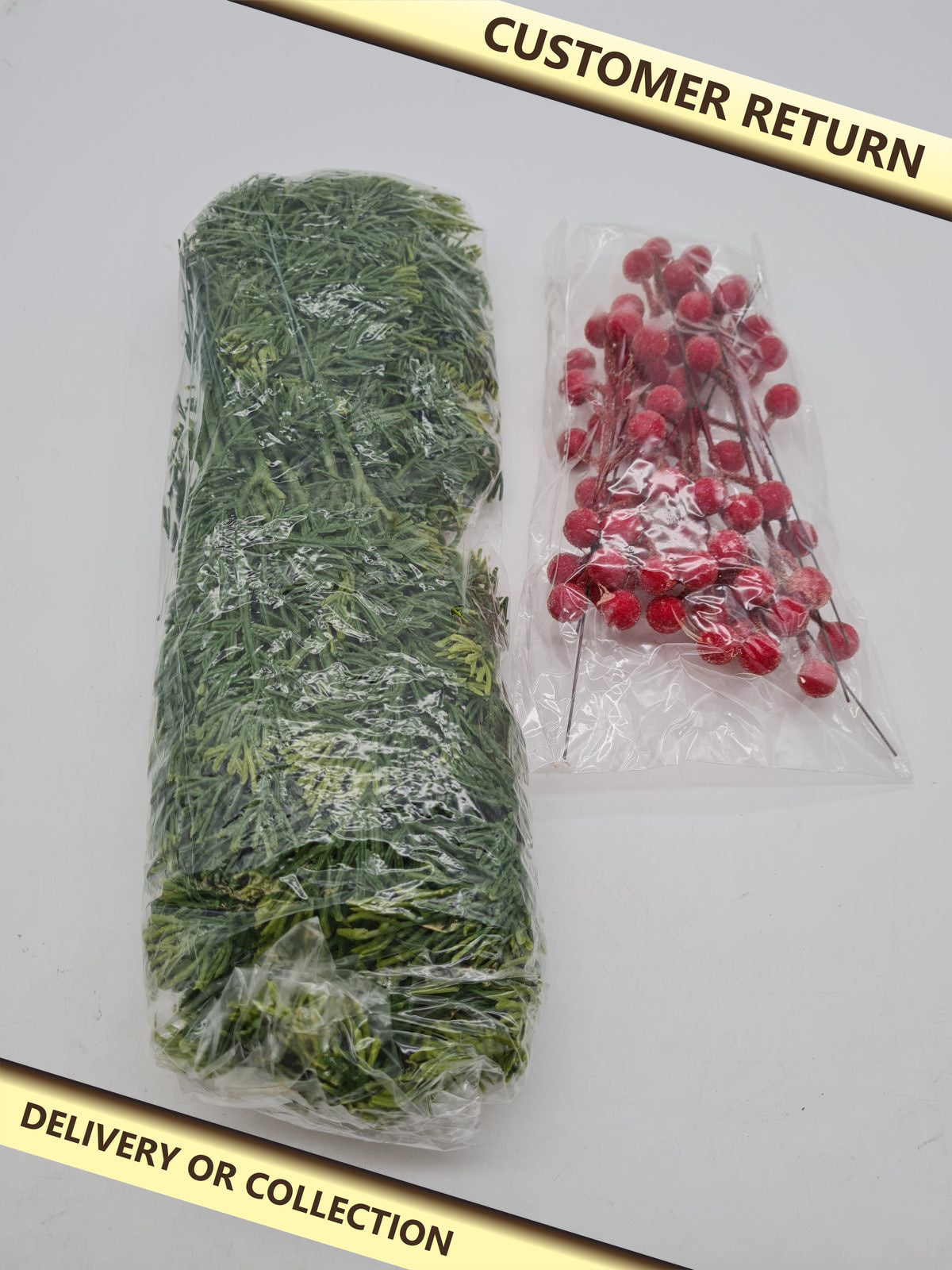 Artificial Christmas Greenery and Berry Decoration Set — photograph 1 — Customer return; auction delivery information shown on image