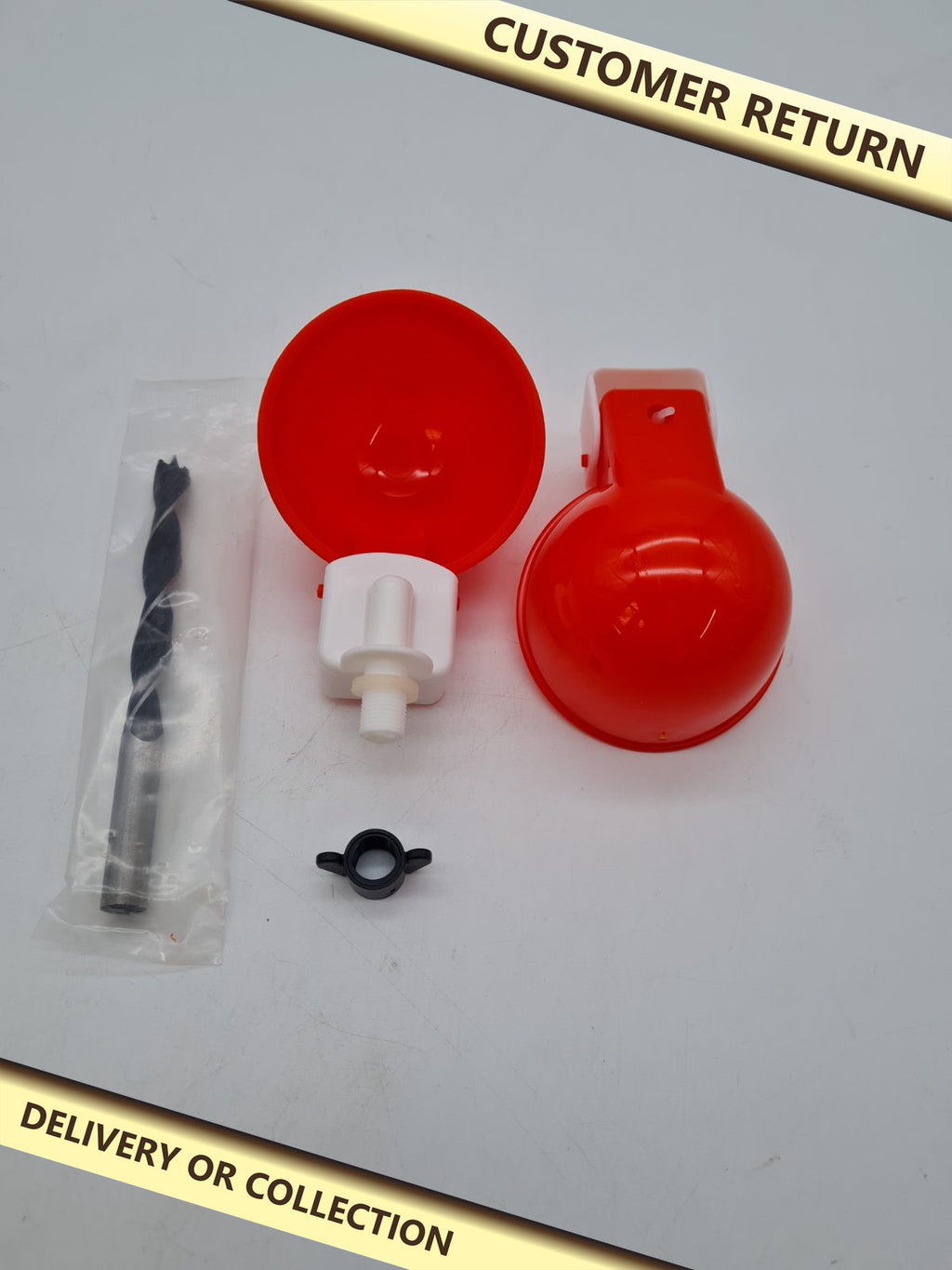Automatic Poultry Drinking Cups 6pcs — photograph 1 — Customer return; auction delivery information shown on image