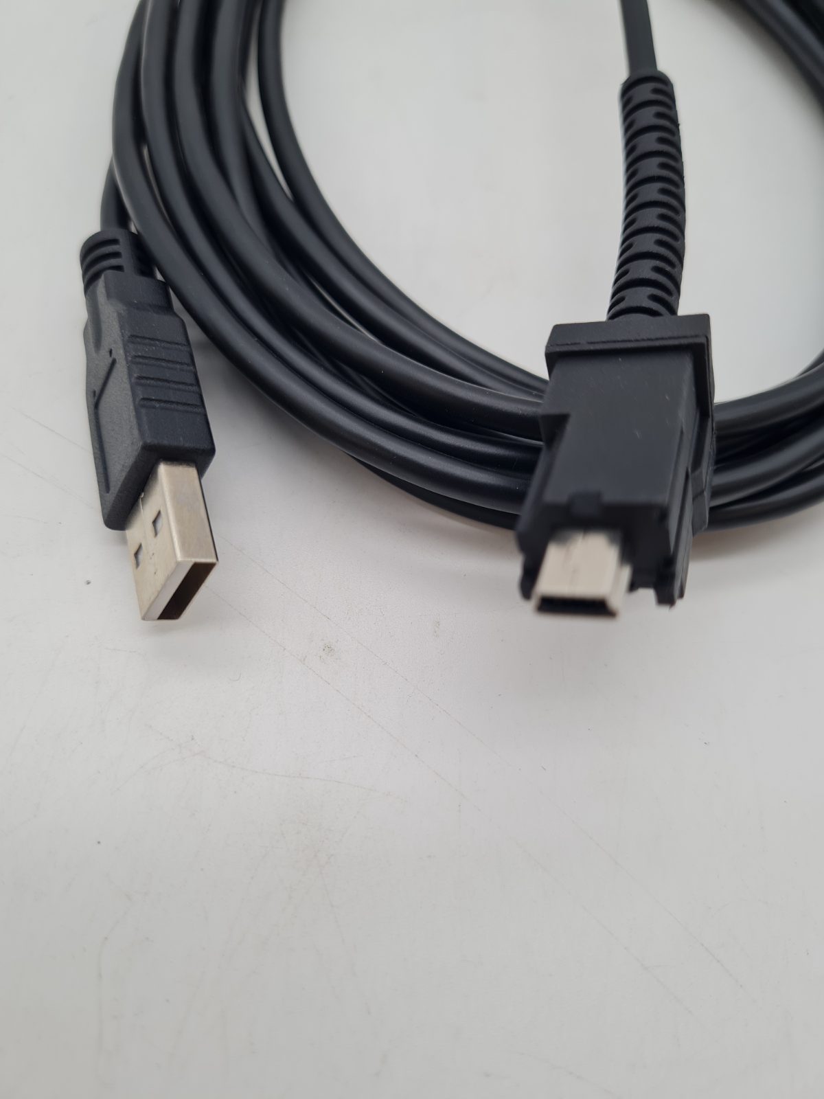 USB-A to USB-B Printer Cable with Shrouded Connector â€” photograph 2