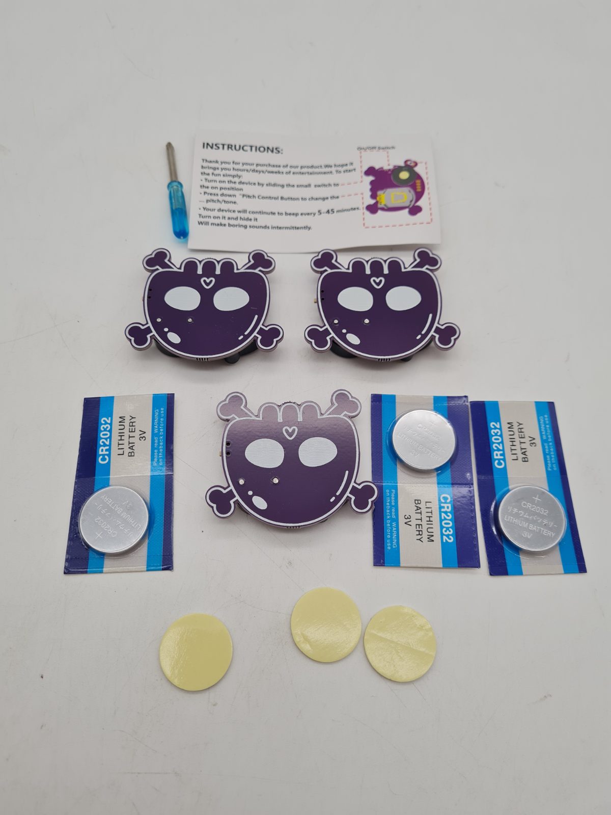 BTFO 3-Piece Prank Cricket Noise Maker Set â€” photograph 1