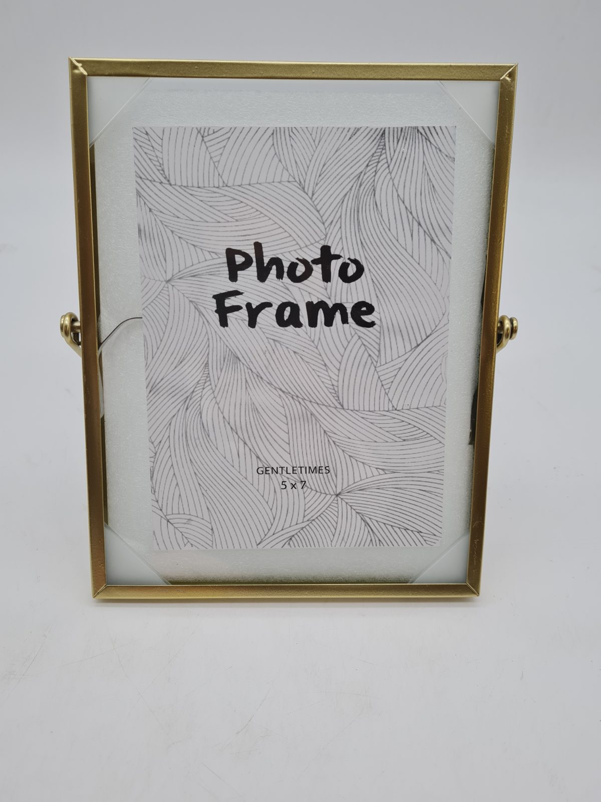 Gentletimes 5 x 7 freestanding photo frame â€” photograph 1