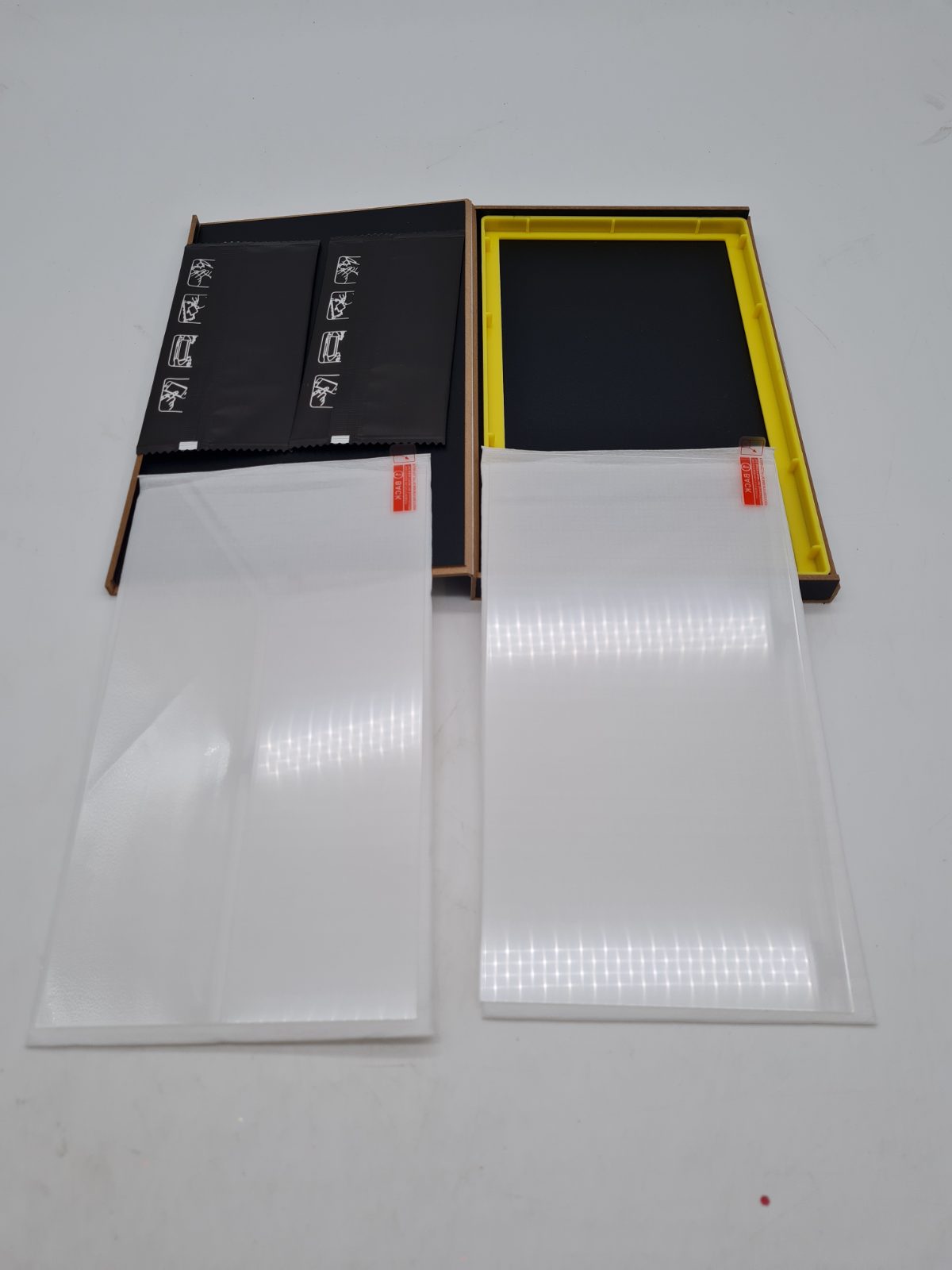 Tempered Glass Screen Protector 2-Pack for Switch 2 — photograph 3