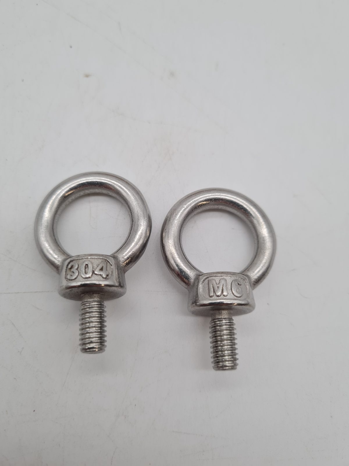 16 M6 Eye Bolts DHLS5L16 â€” photograph 2