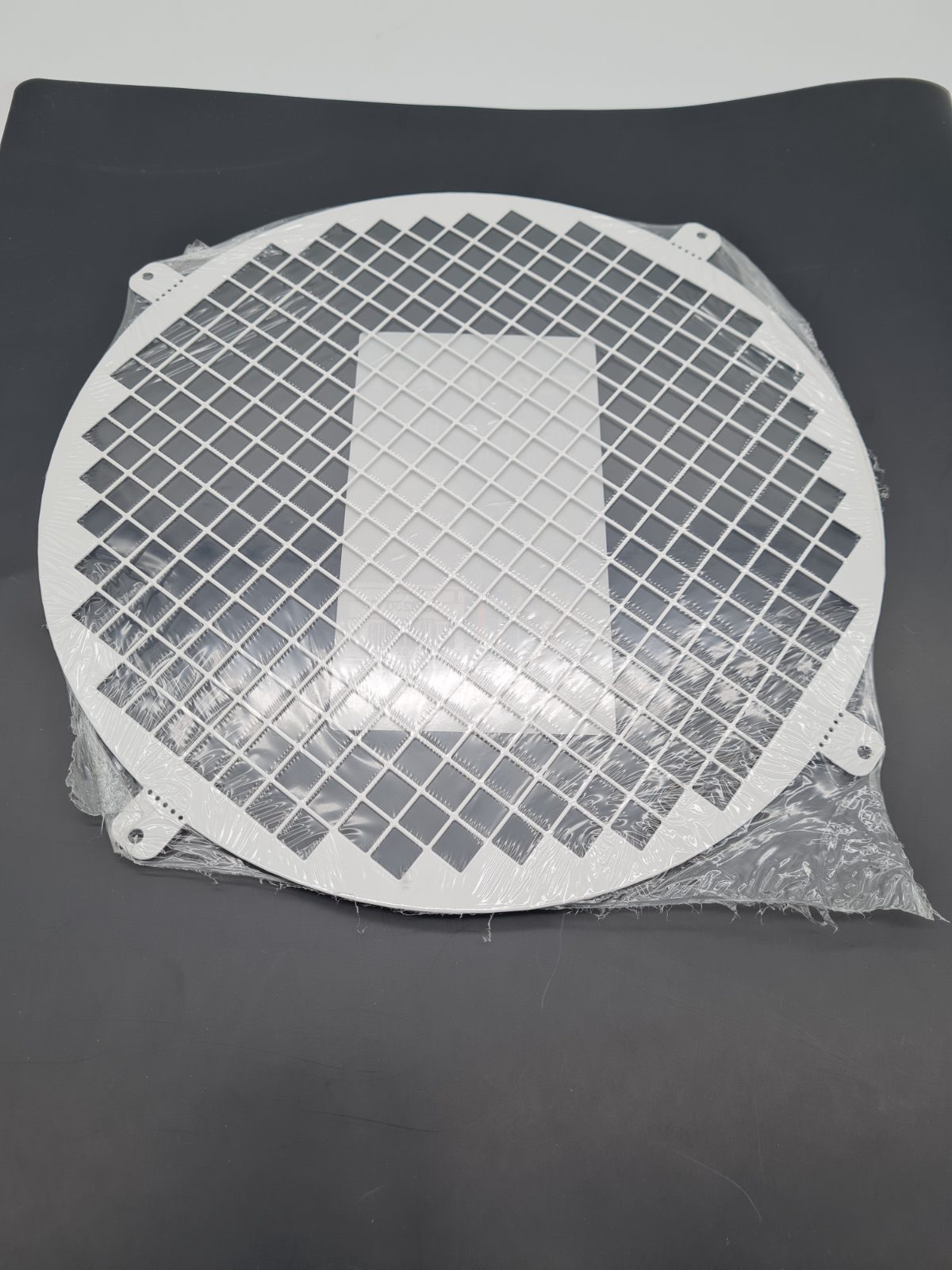 Round Metal Duct Grille 10inch â€” photograph 2