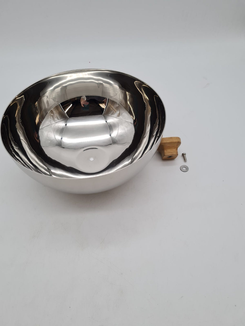 Domed Stainless-Steel Wok/Pan Lid — photograph 2