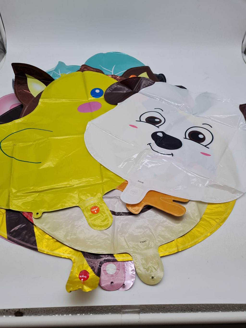 Assorted Animal-Shaped Foil Balloon Set â€” photograph 1