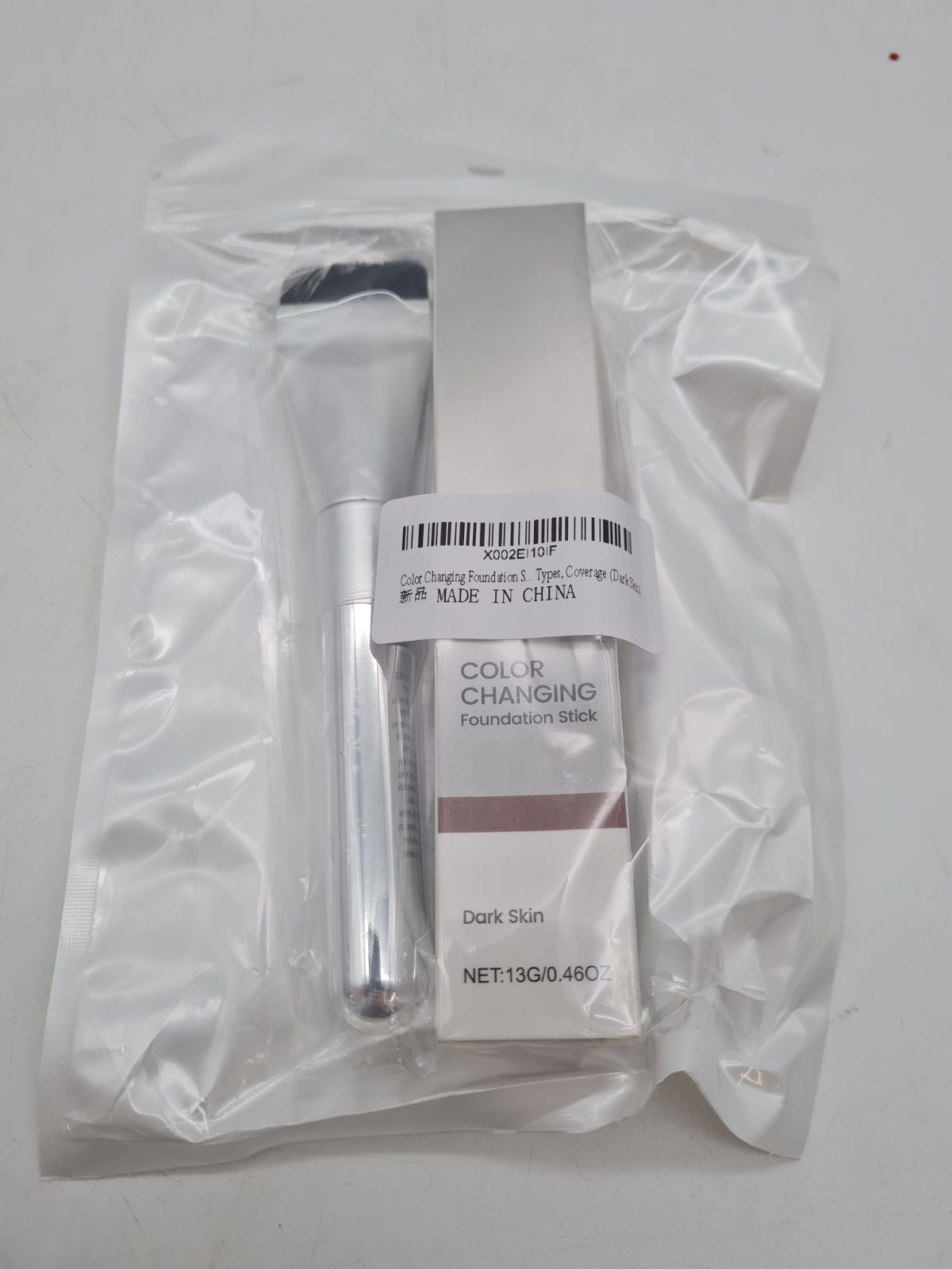 Colour-Changing Foundation Stick – Dark Skin, 13g â€” photograph 3