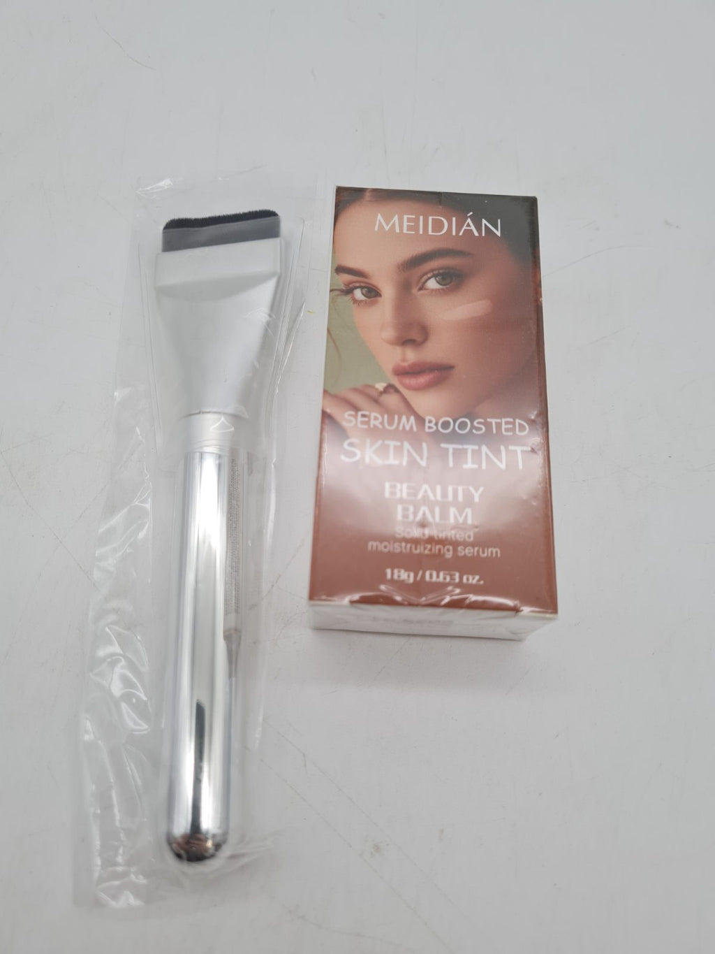 Skin tint beauty balm â€” photograph 1