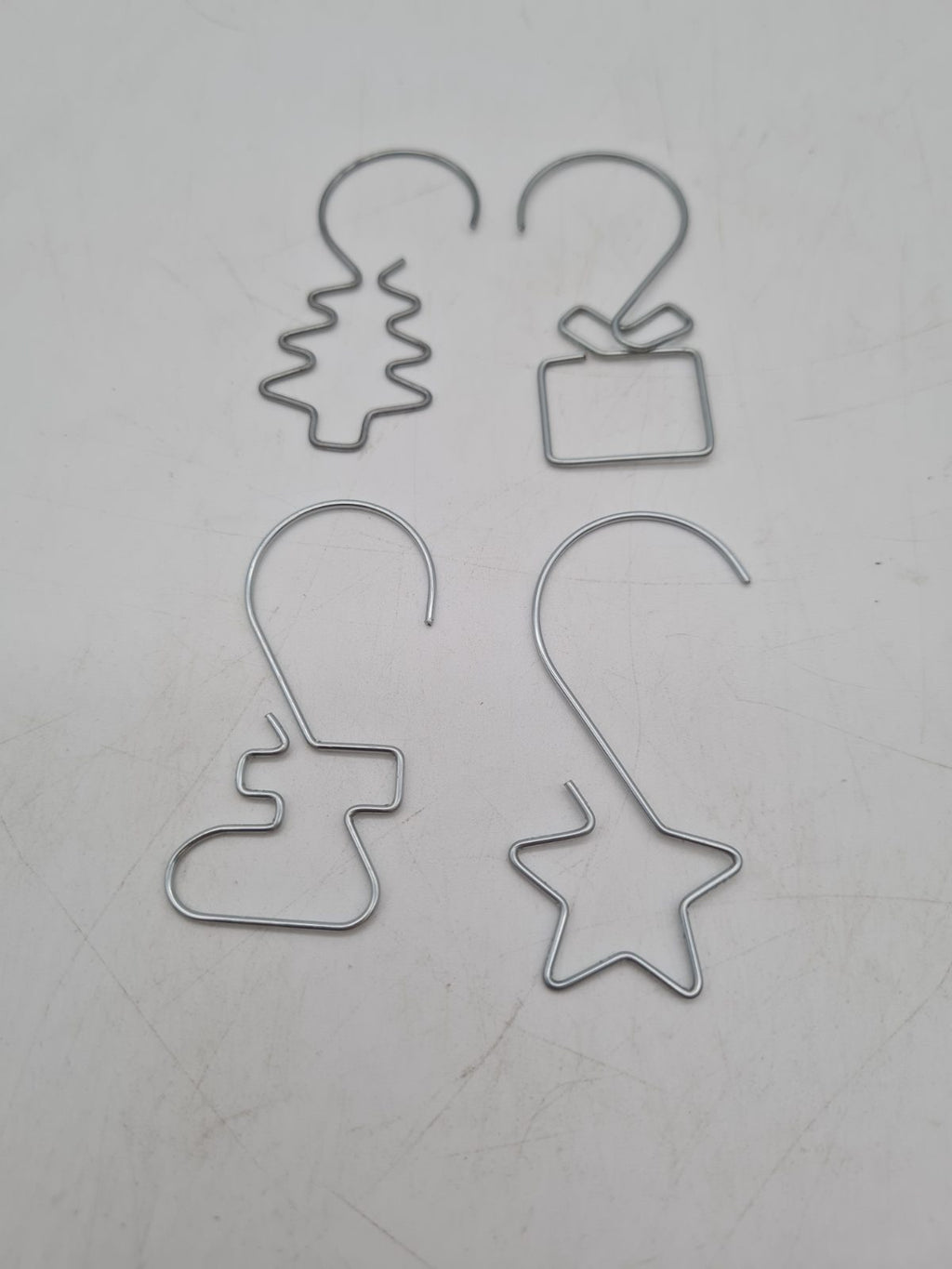 Christmas Ornament Hooks â€” photograph 1
