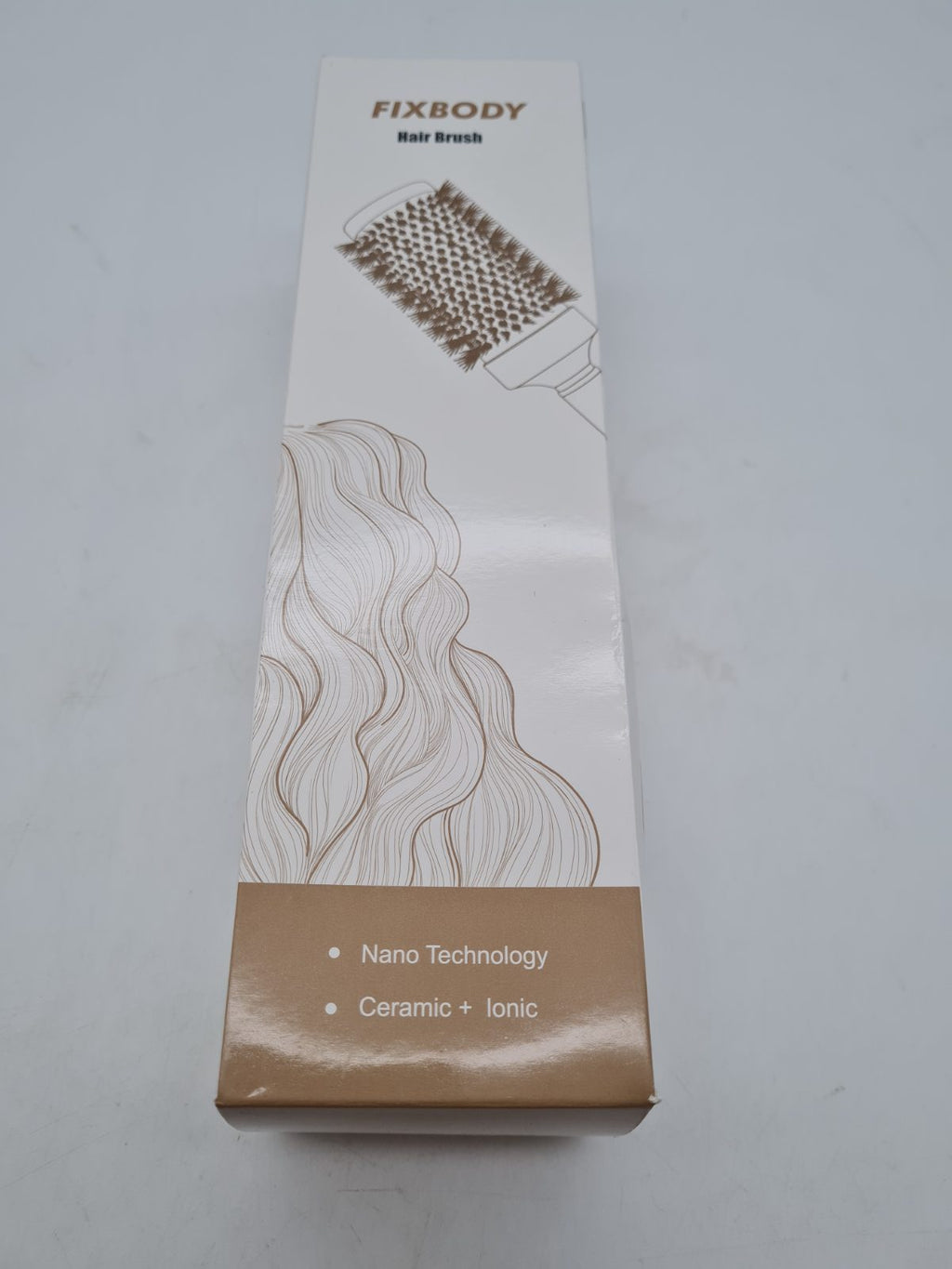 FIXBODY Vented Hair Styling Brush with 4 Sectioning Clips — photograph 3