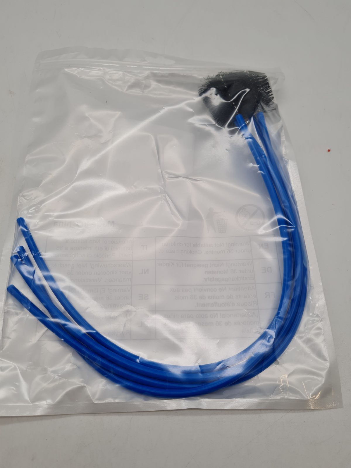 Larrel 4-Piece Flexible Drain Cleaning Brush Set â€” photograph 3