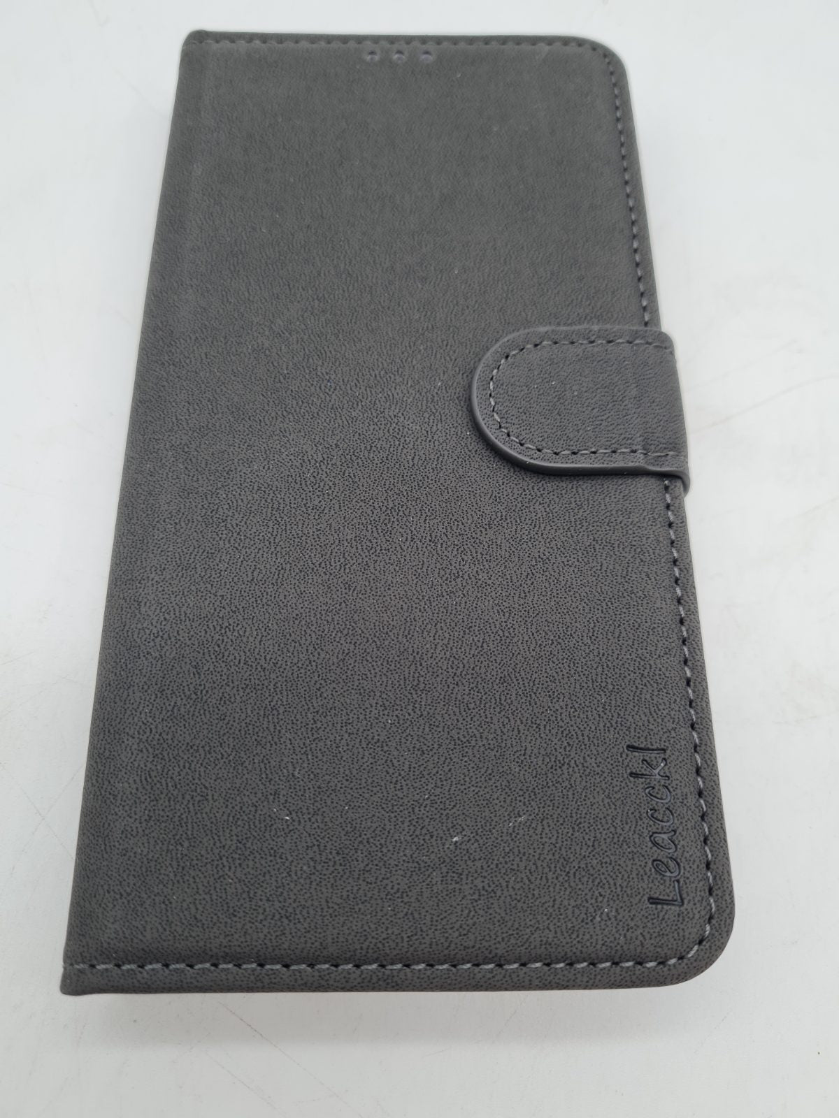 Leaccvi wallet-style mobile phone case — photograph 1