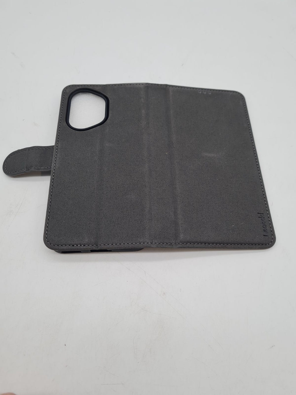 Leaccvi wallet-style mobile phone case â€” photograph 3