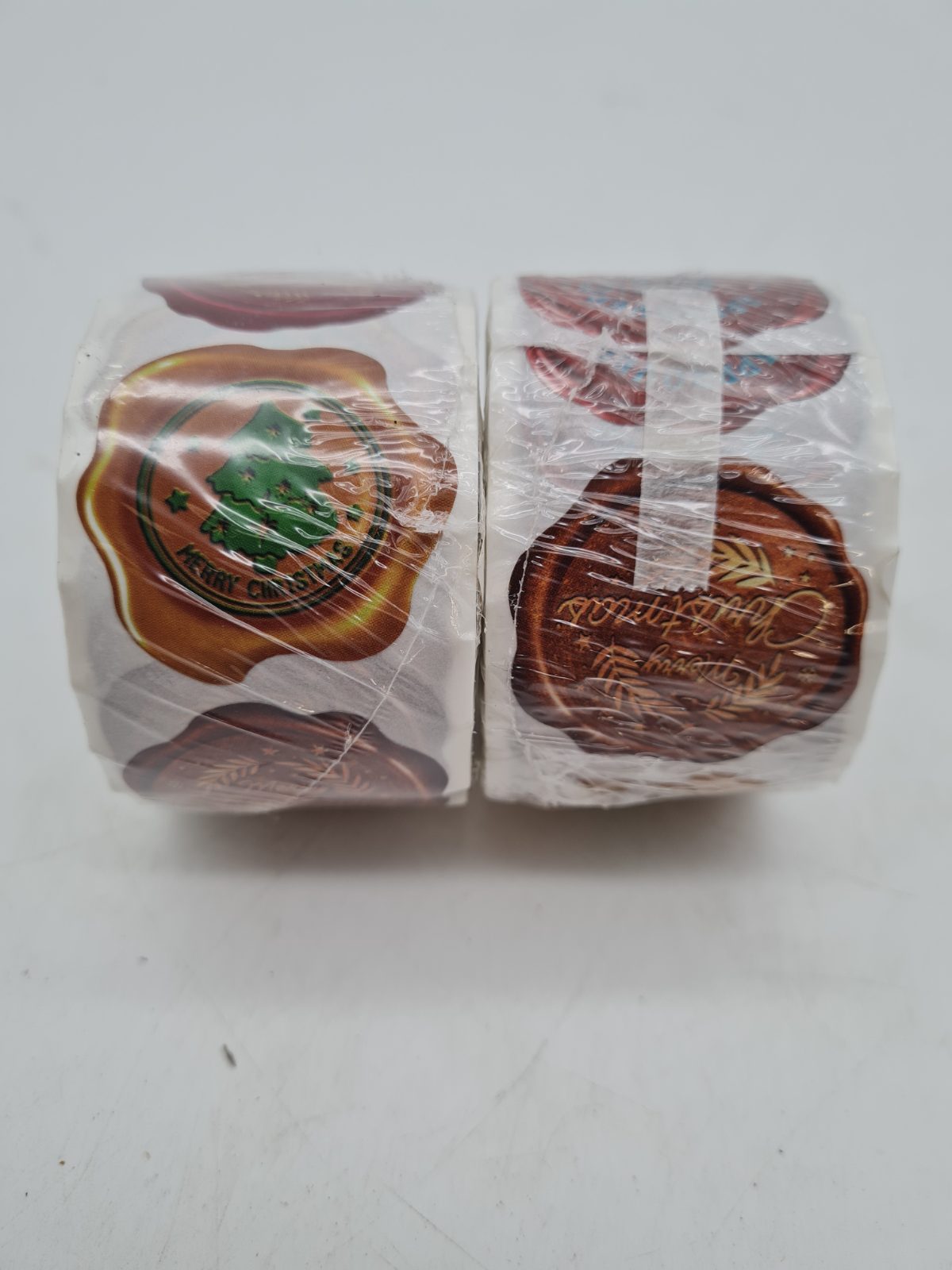 Christmas Gift Label Stickers - 2 Rolls â€” photograph 2