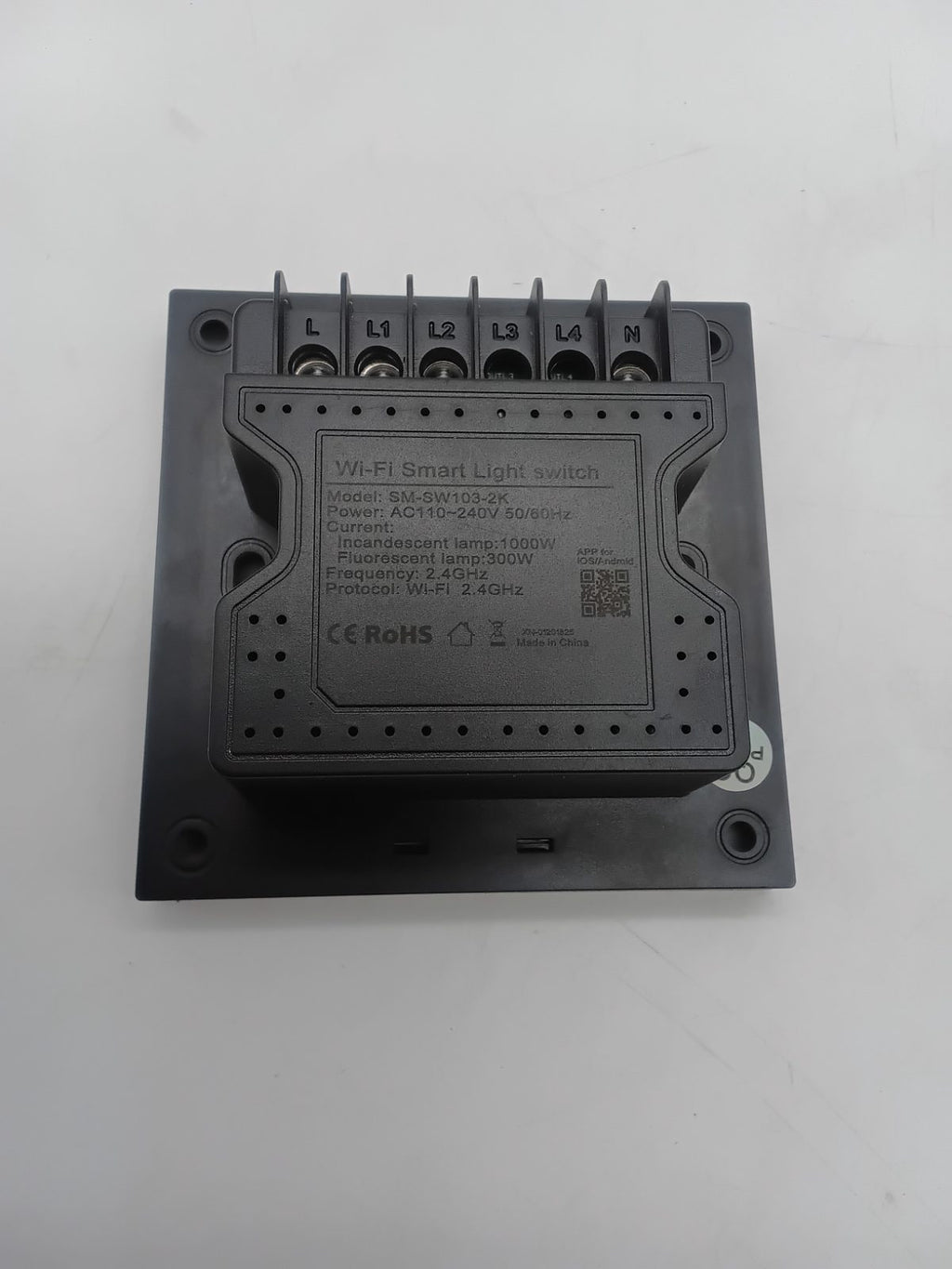 2-Gang Wi-Fi Smart Light Switch SM-SW103-2K â€” photograph 2