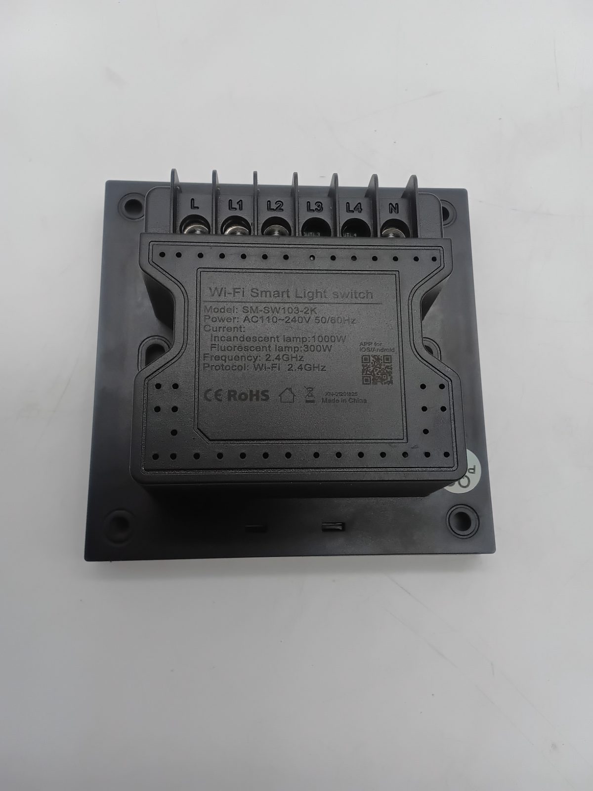 2-Gang Wi-Fi Smart Light Switch SM-SW103-2K â€” photograph 2