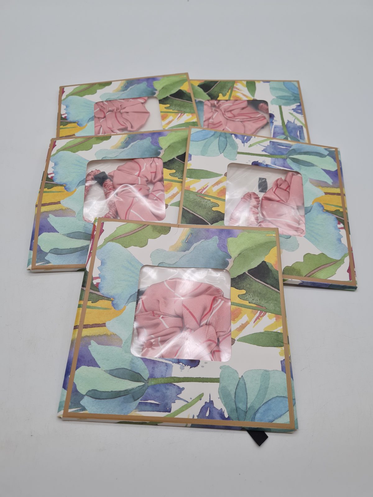 Silk Hair Bonnet and Scrunchie bundle set — photograph 1