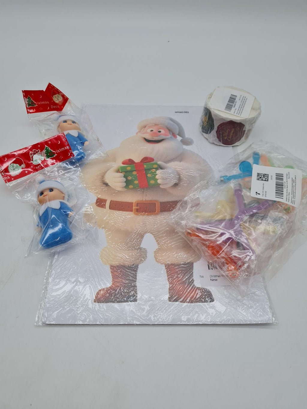 Mixed variety bundle of 10 items â€” photograph 2