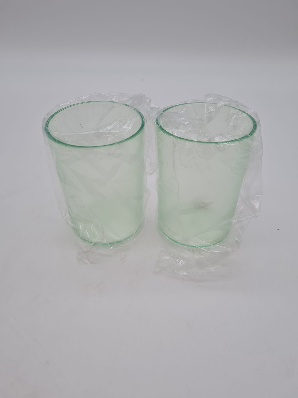 Translucent  green Toothbrush Tumbler x2 â€” photograph 1
