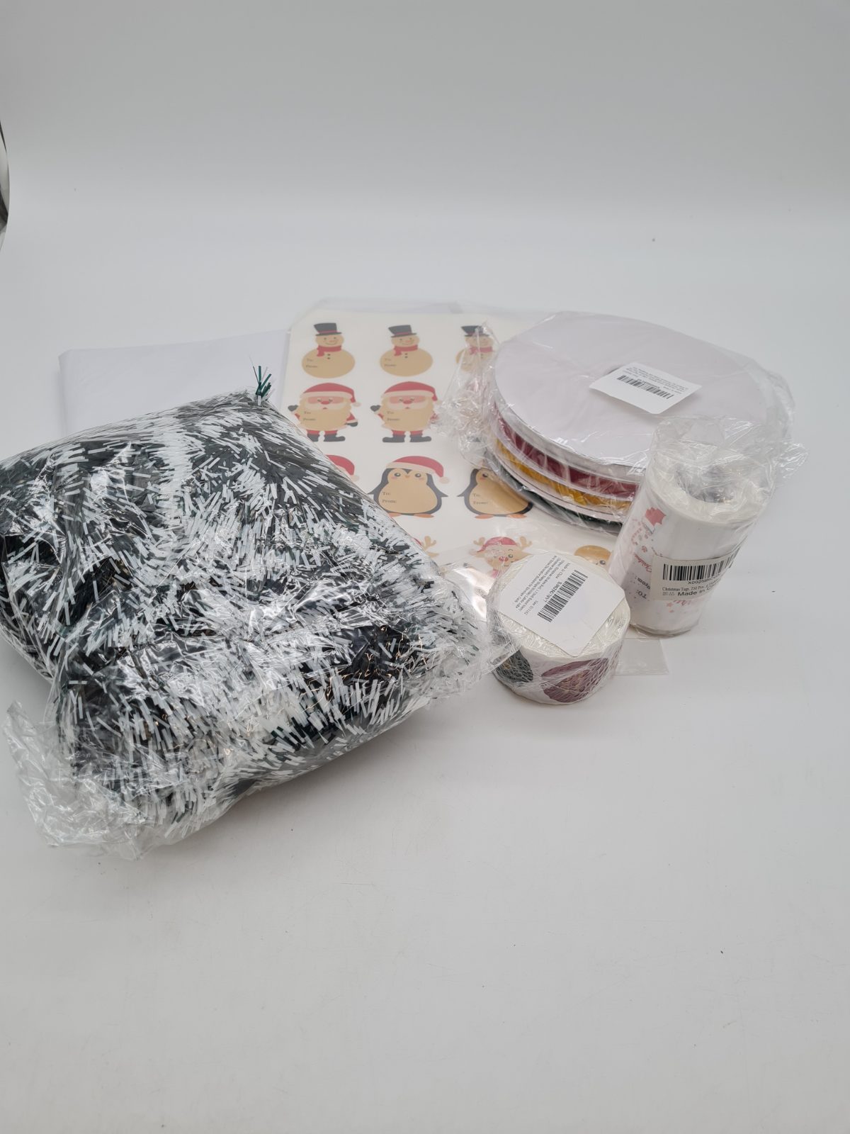 Mixed Christmas variety bundle — photograph 1