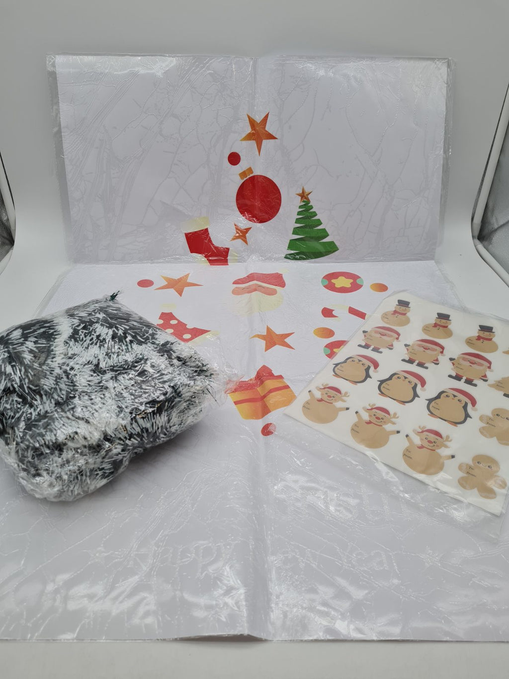 Mixed Christmas variety bundle — photograph 3