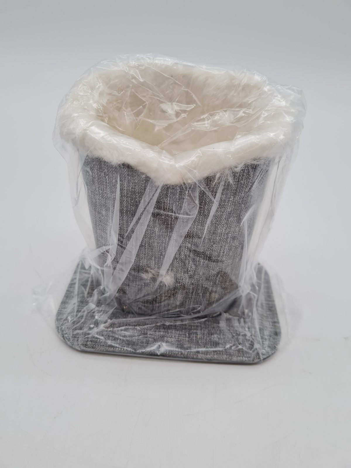 Fabric Eyeglasses Holder Stand — photograph 2