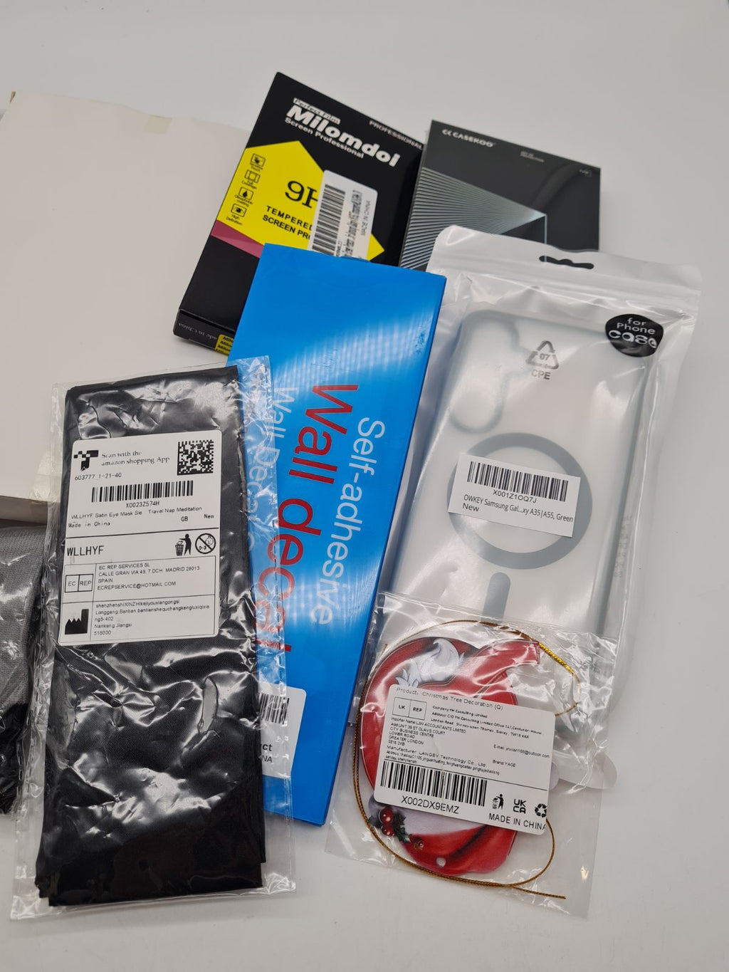 Random bundle of item — photograph 3