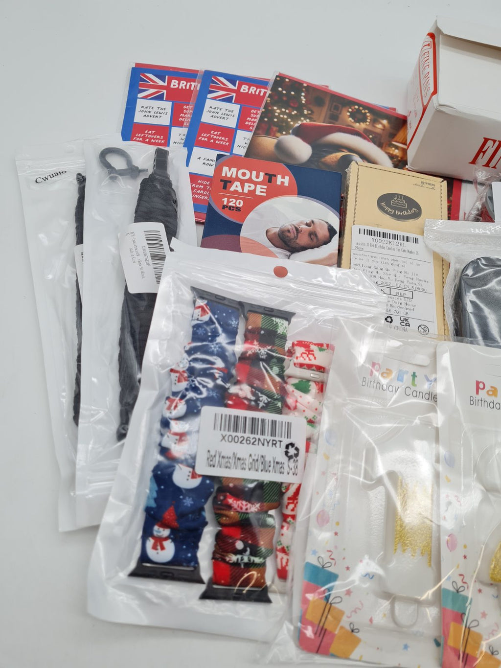 Variety bundle of mixed items — photograph 2