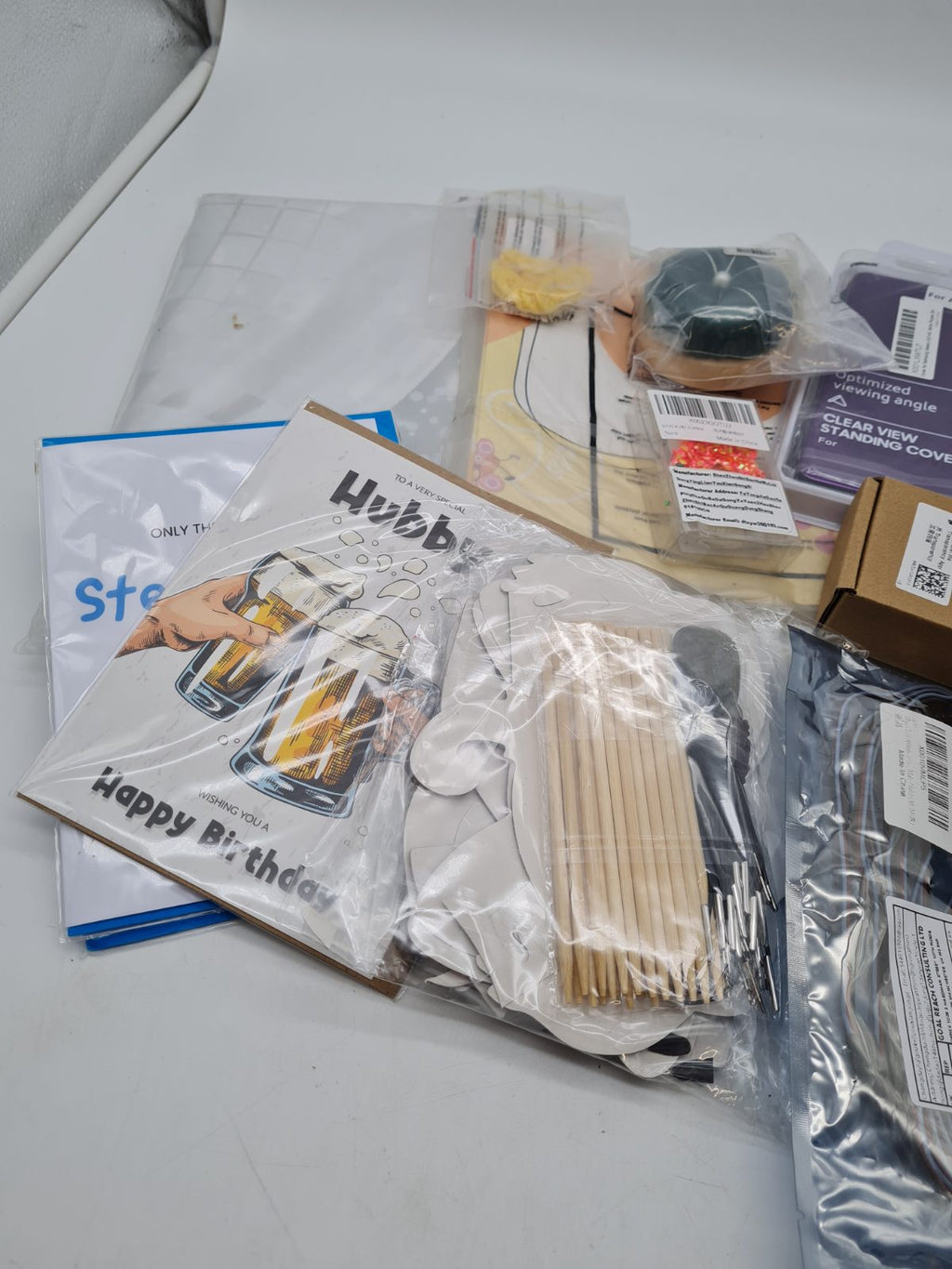 Random bundle of items â€” photograph 2