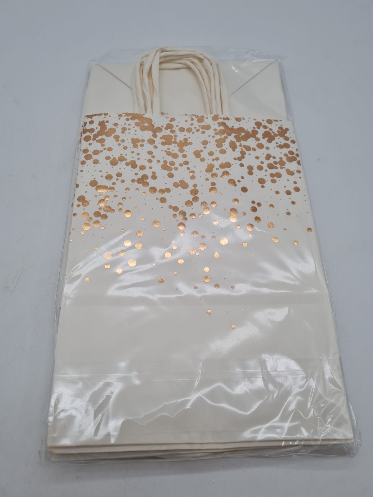 Paper Party Favour Gift Bags â€” photograph 2