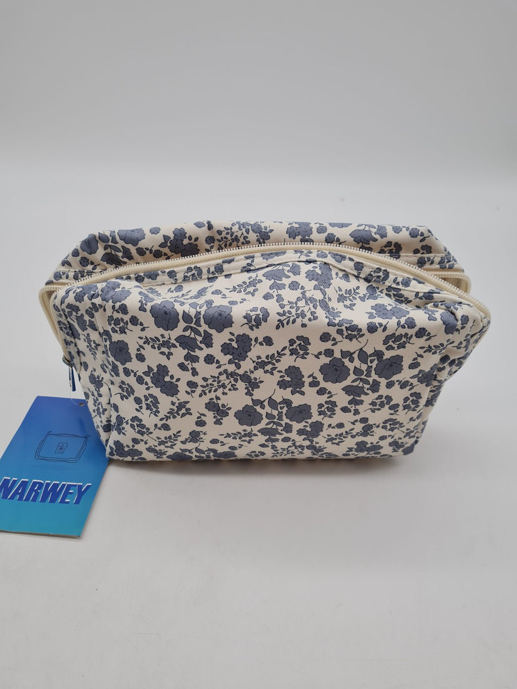 MARWEL Floral Zip Makeup Bag â€” photograph 1