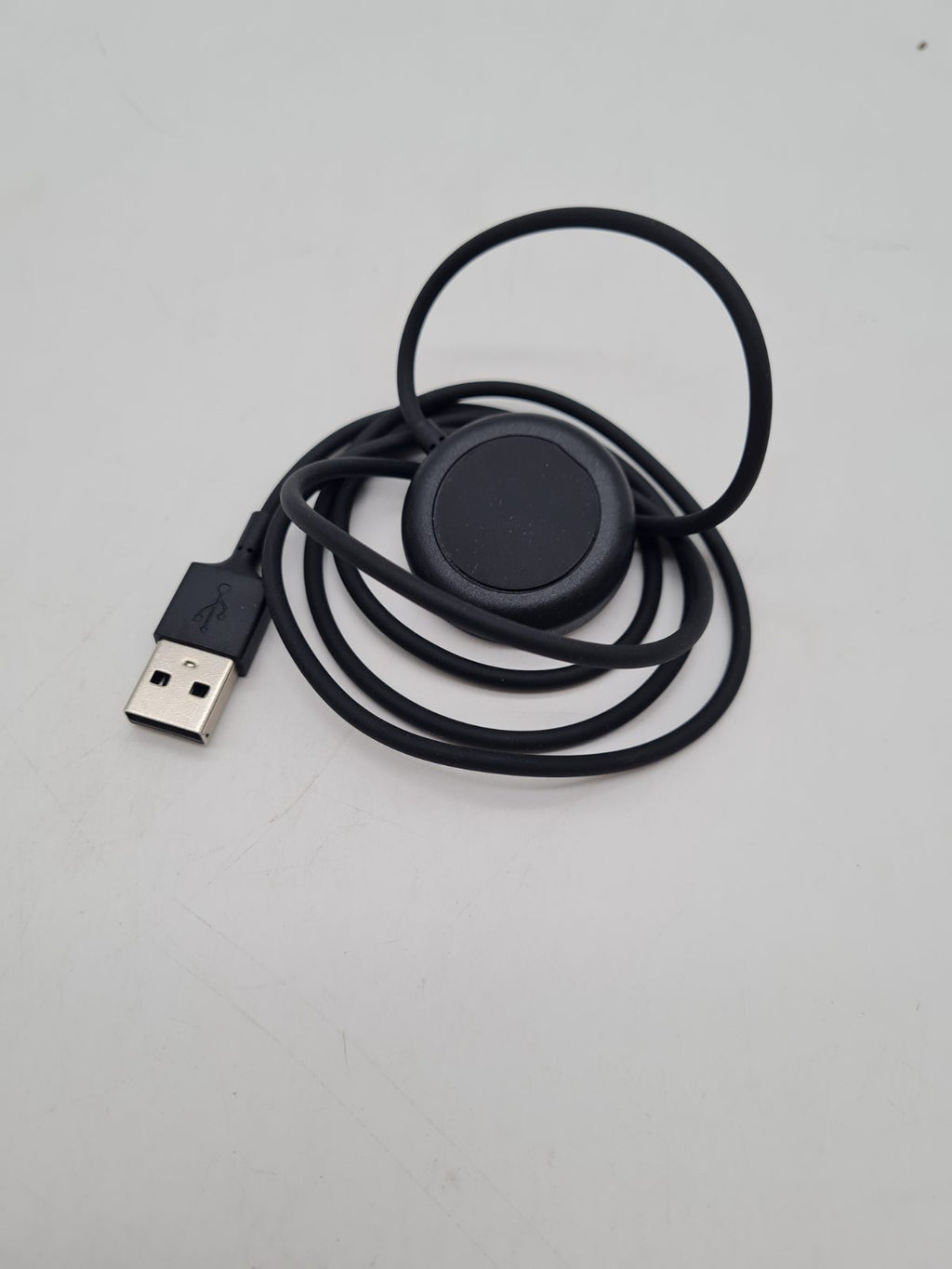 USB-A Smartwatch Charging Cable â€” photograph 1