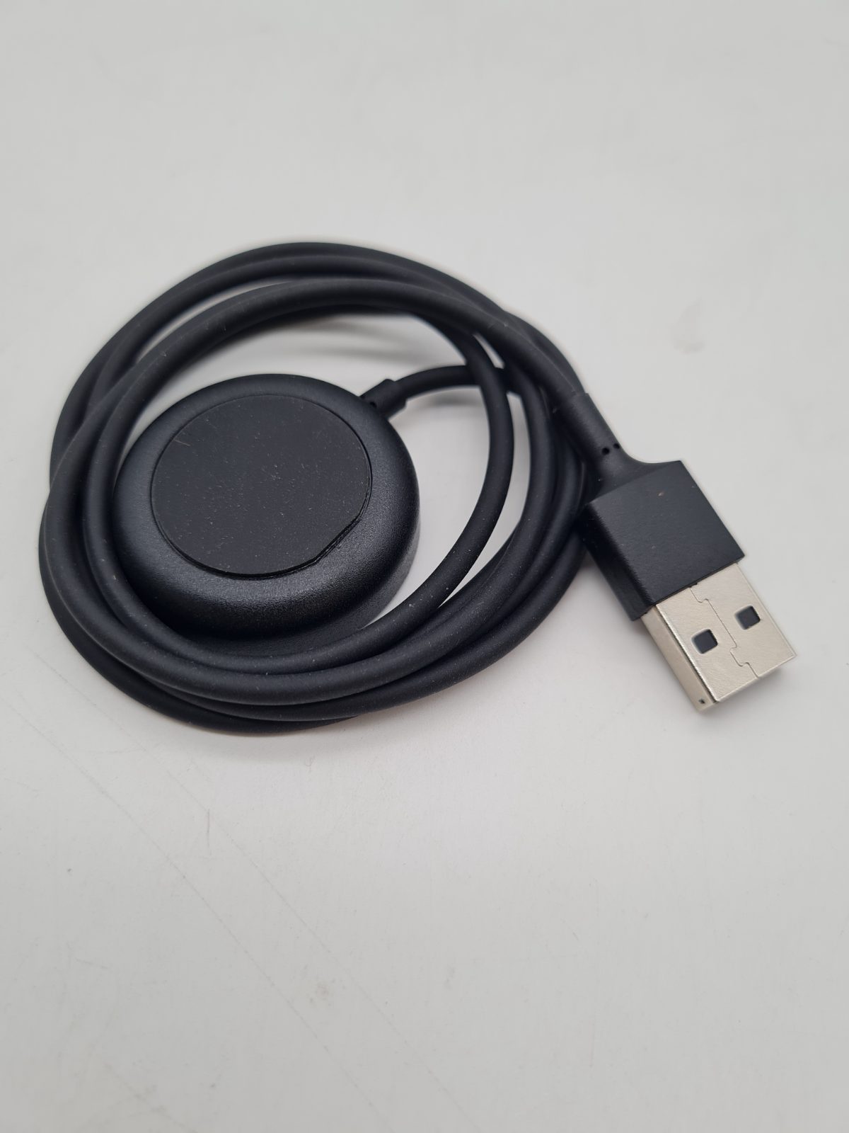 USB-A Smartwatch Charging Cable â€” photograph 2