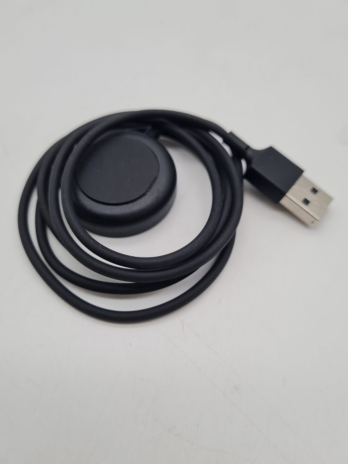 USB-A Smartwatch Charging Cable â€” photograph 2