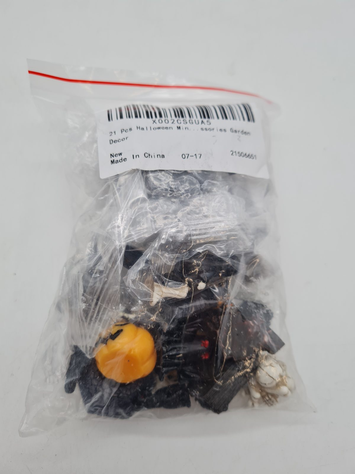 21-Piece Halloween Miniature Garden Ornament Set â€” photograph 4