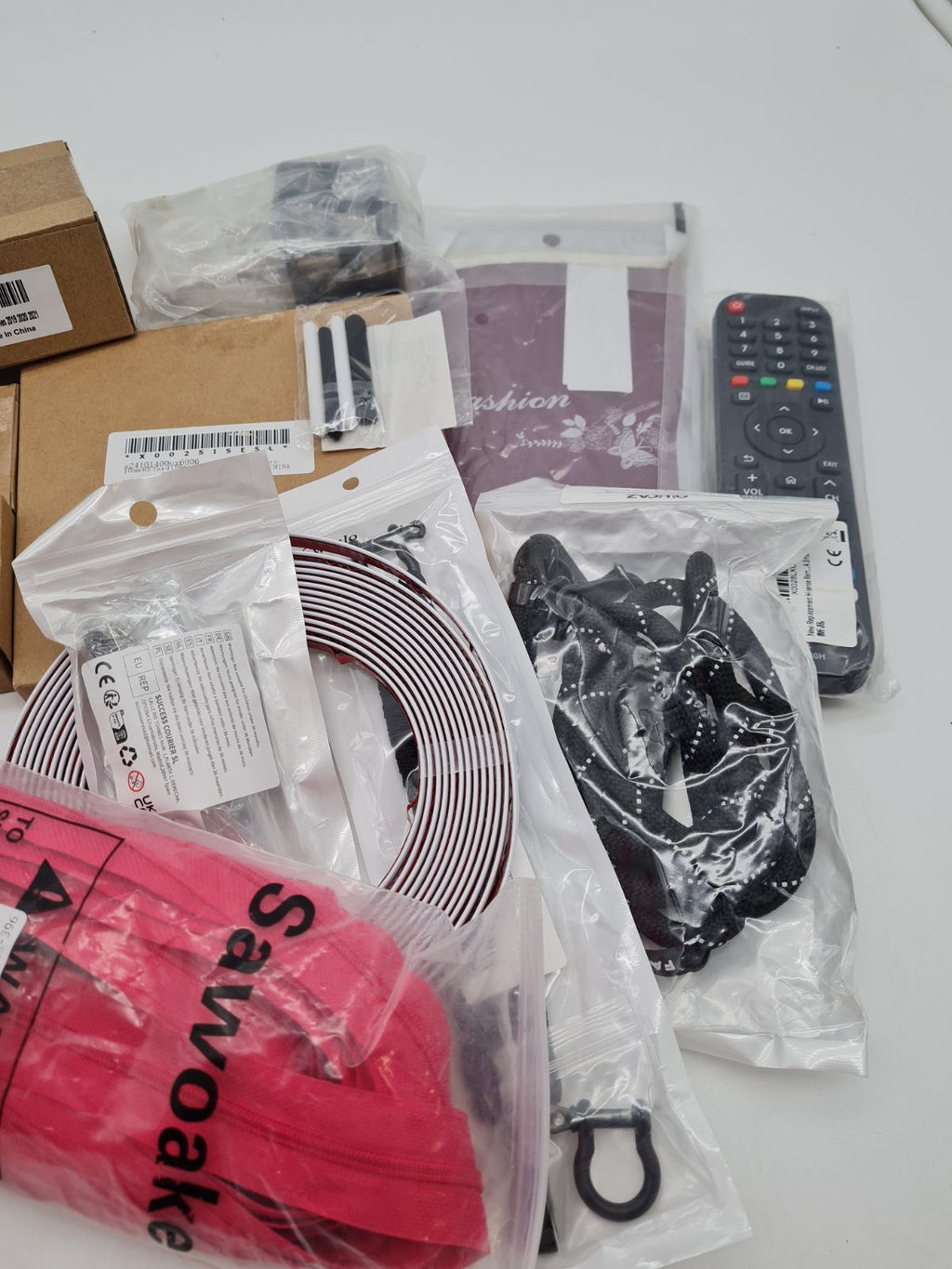 Mixed bundle of randomness — photograph 3