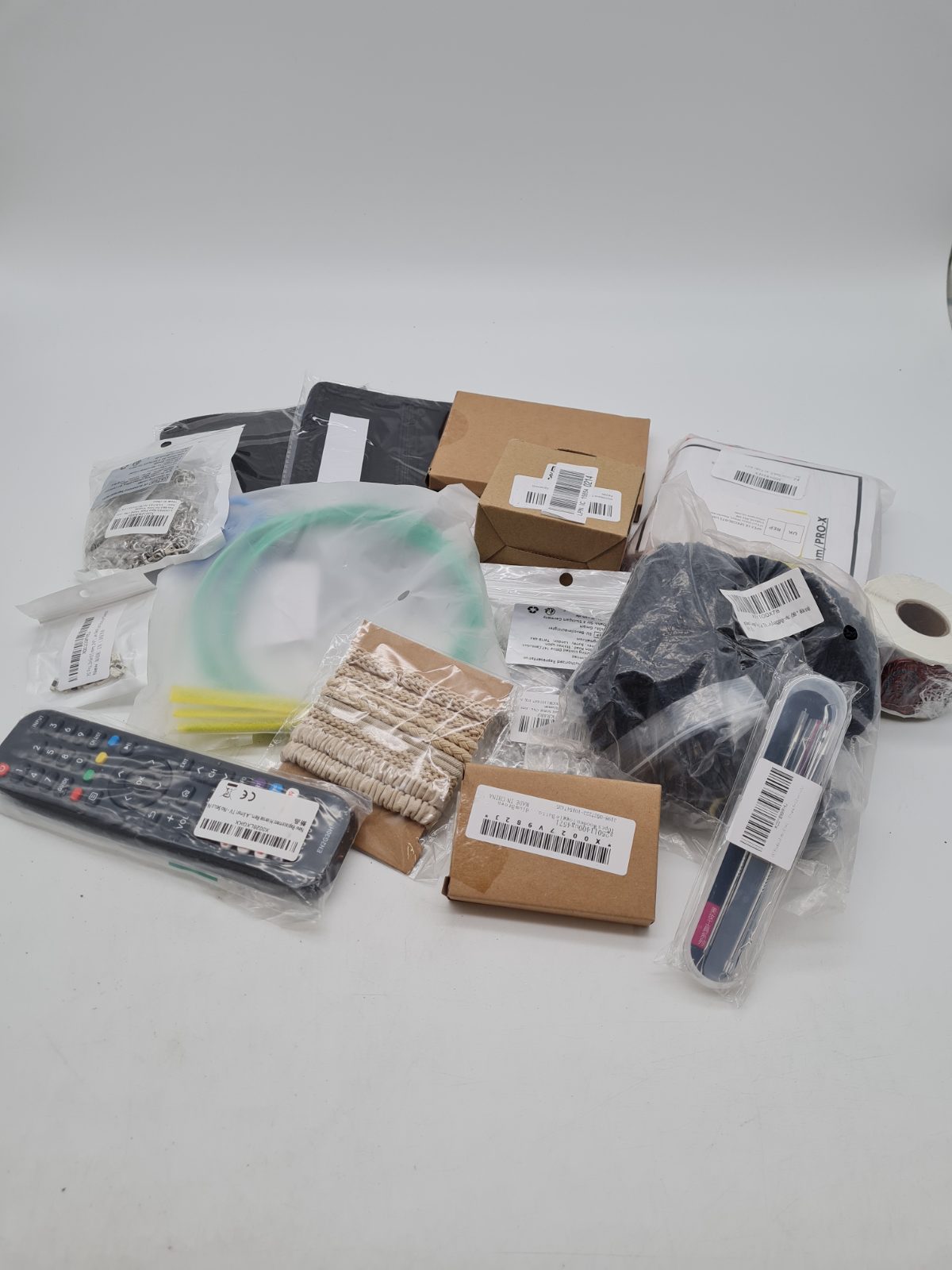 Variety bundle of item â€” photograph 1