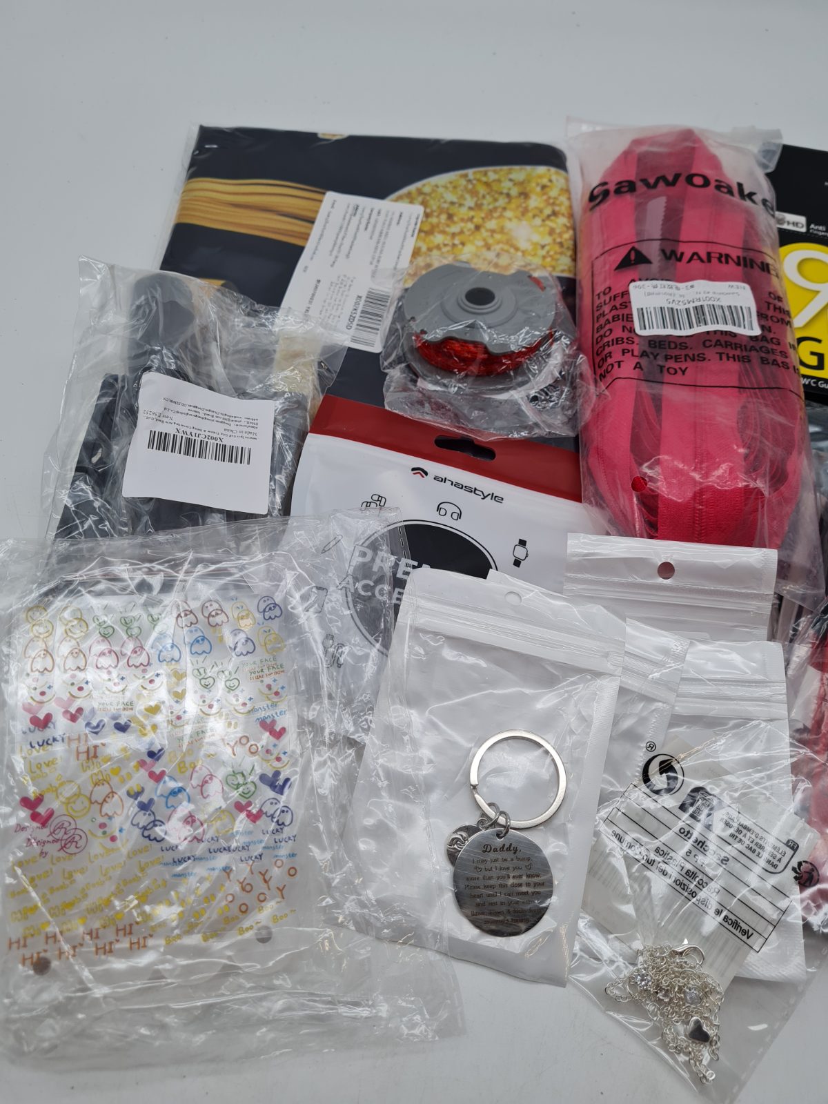 Bu dle of mixed goods â€” photograph 2