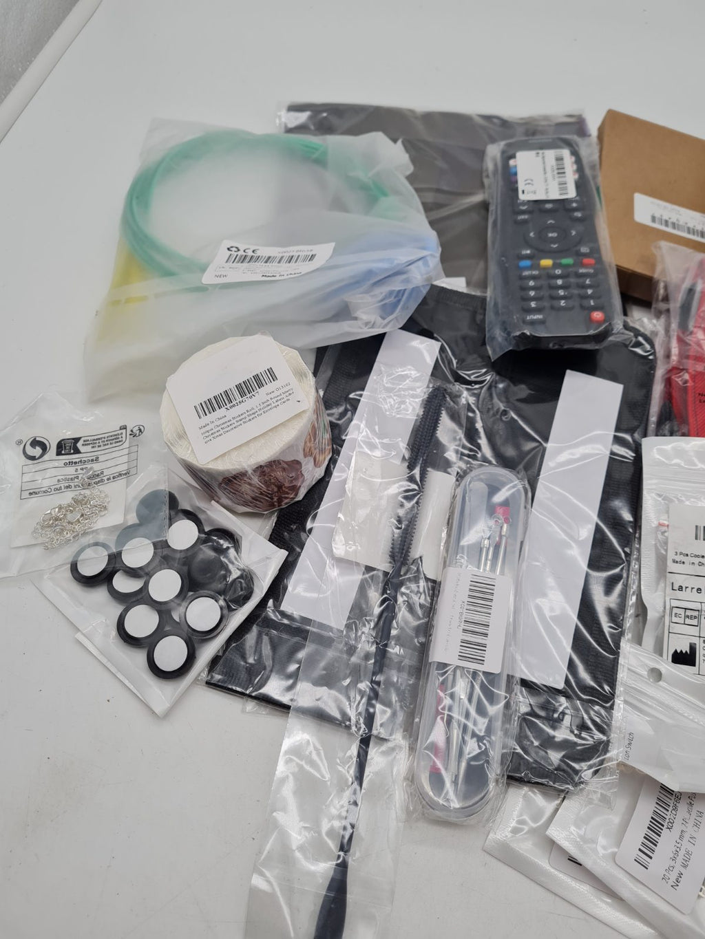 Bundle mix of different products â€” photograph 2