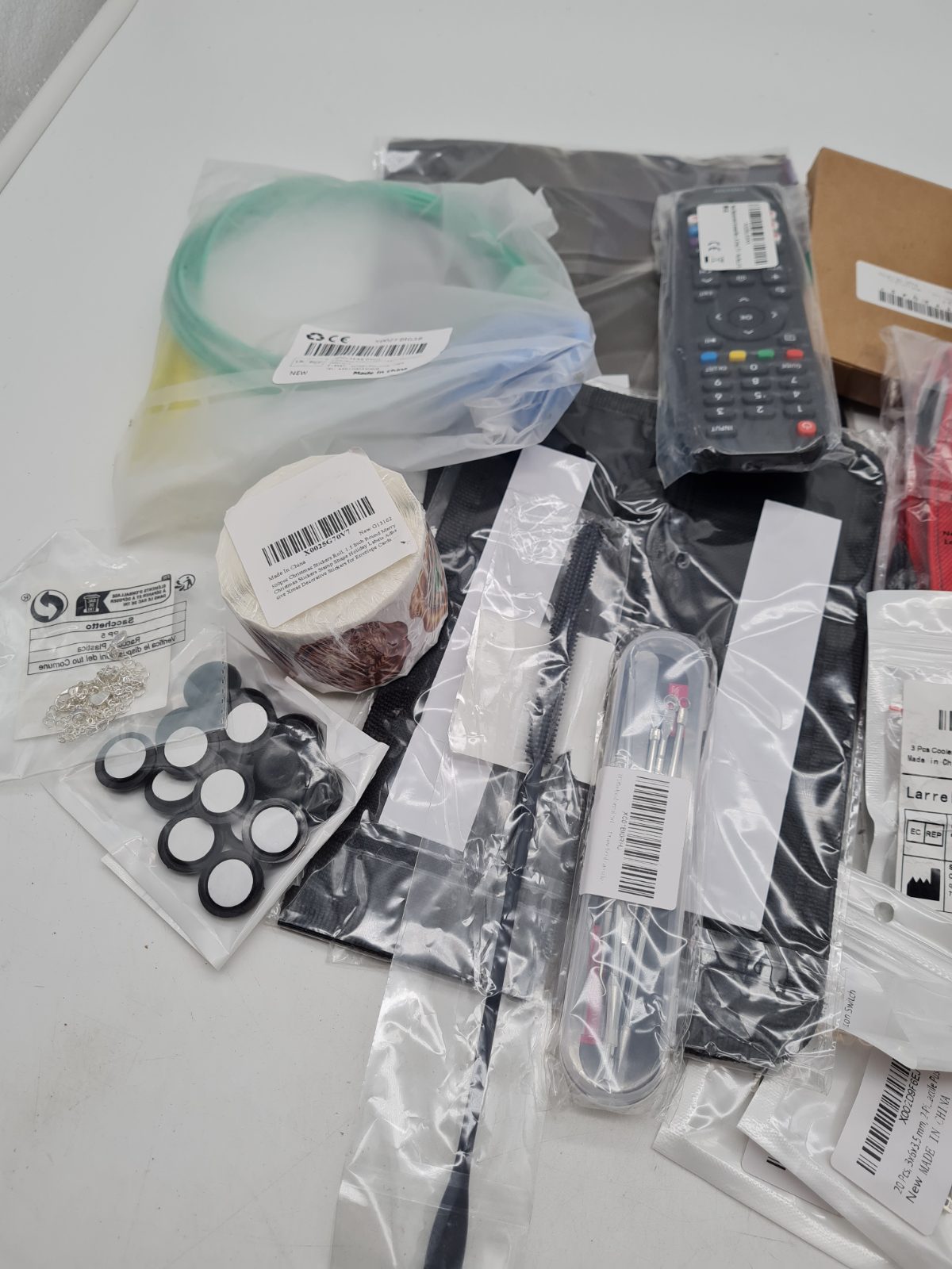Bundle mix of different products â€” photograph 2