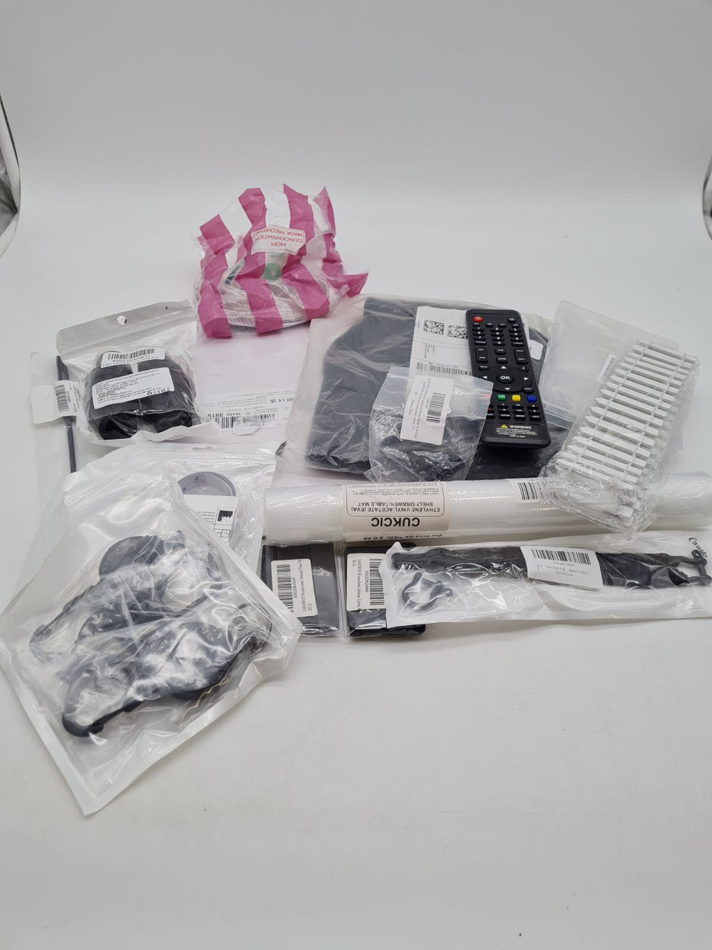 Random bundle â€” photograph 1