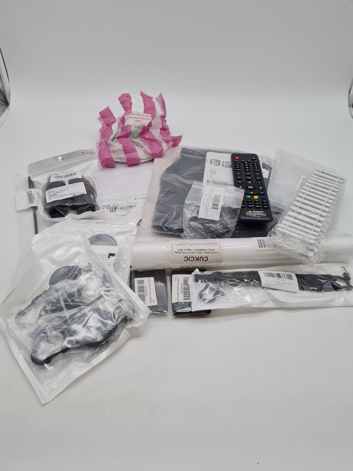 Random bundle â€” photograph 1