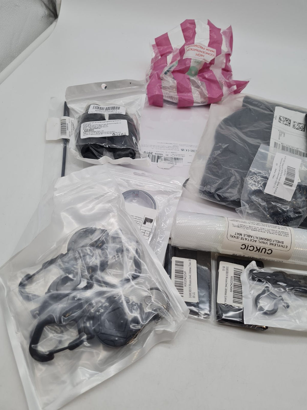 Random bundle â€” photograph 2