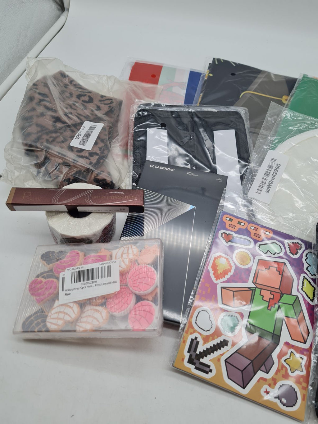 Bundle of random items â€” photograph 2