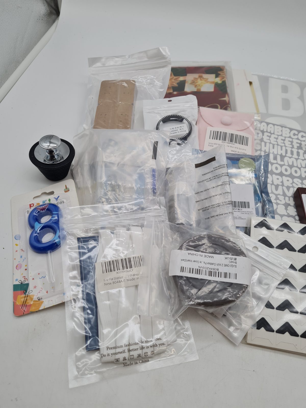 Mixed bundle of products â€” photograph 2