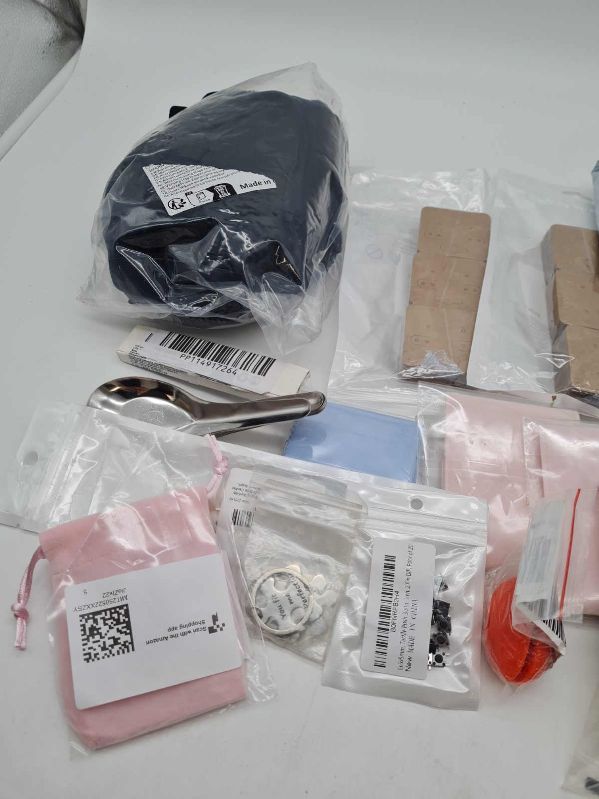 Random bundle — photograph 2