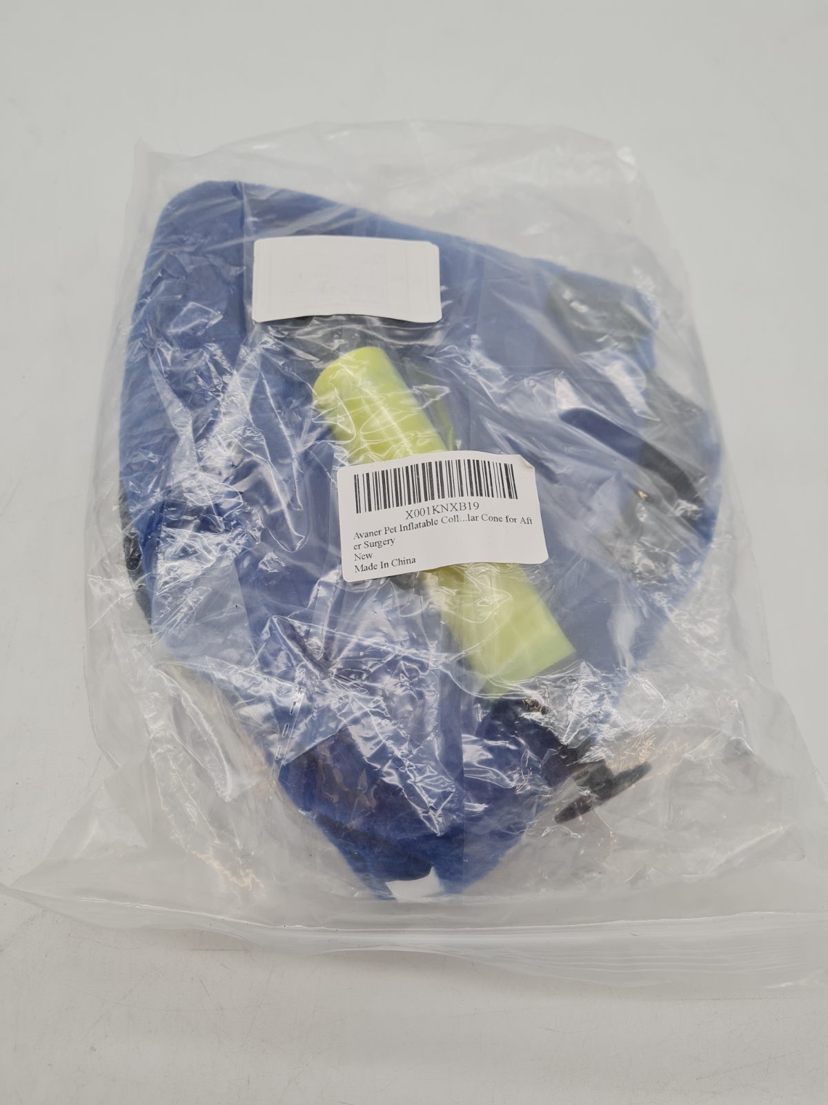 Inflatable Pet Recovery Collar — photograph 3