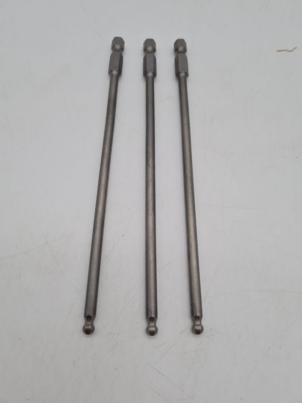 3-Piece 4mm Extra-Long Ball-End Hex Bit Set — photograph 2