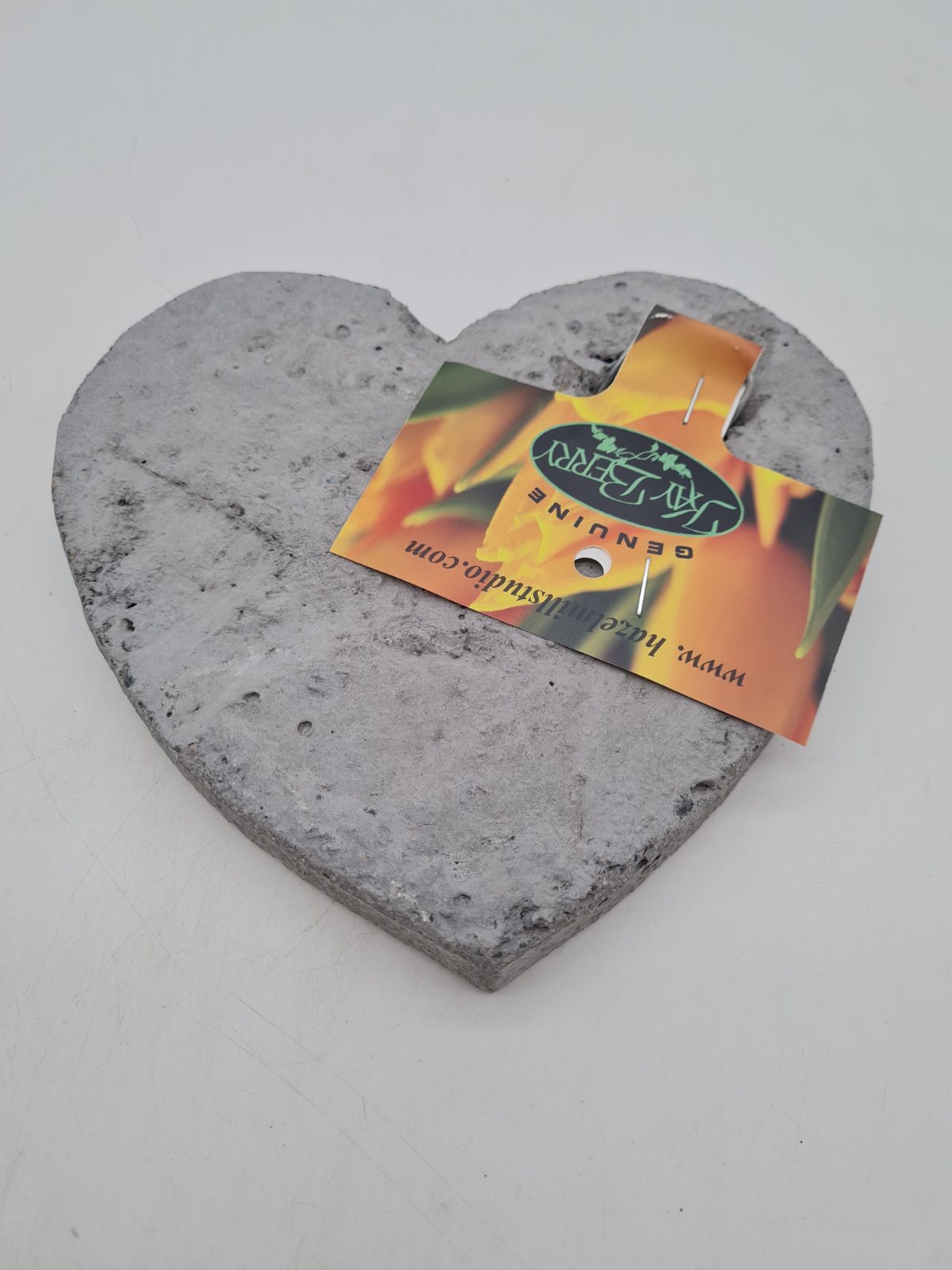 Heart-Shaped Memorial Plaque — photograph 2