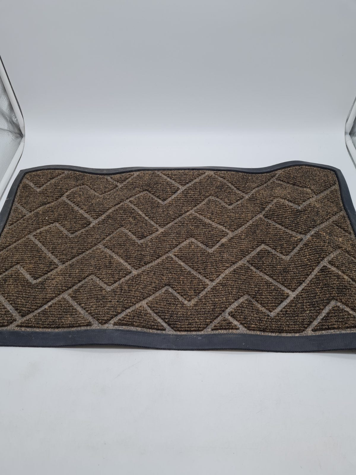 Rubber-Backed  door mat â€” photograph 1